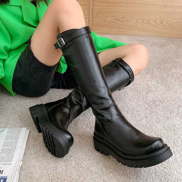 2021 women boots fashion lace up motorcycle boots soft pu low heel knee high autumn wintre zipper long ladies shoes, Black 
2021 women boots fashion lace up motorcycle boots soft pu low heel knee high autumn wintre zipper long ladies shoes, Black