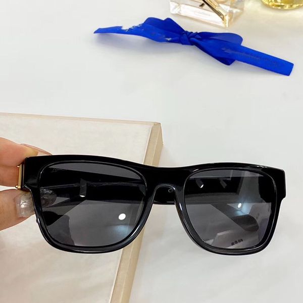 2020 luxury new men womens design sunglasses millionaire z1186e square frame vintage shiny gold summer uv400 lens style laser quality
2020 luxury new men womens design sunglasses millionaire z1186e square frame vintage shiny gold summer uv400 lens style laser quality