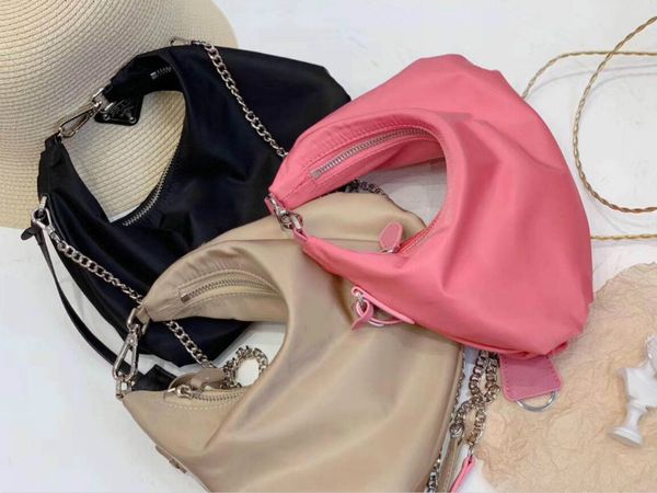 fashion women nylon handbags lady new style shoulder bags chain crossbody letter totes with box
fashion women nylon handbags lady new style shoulder bags chain crossbody letter totes with box