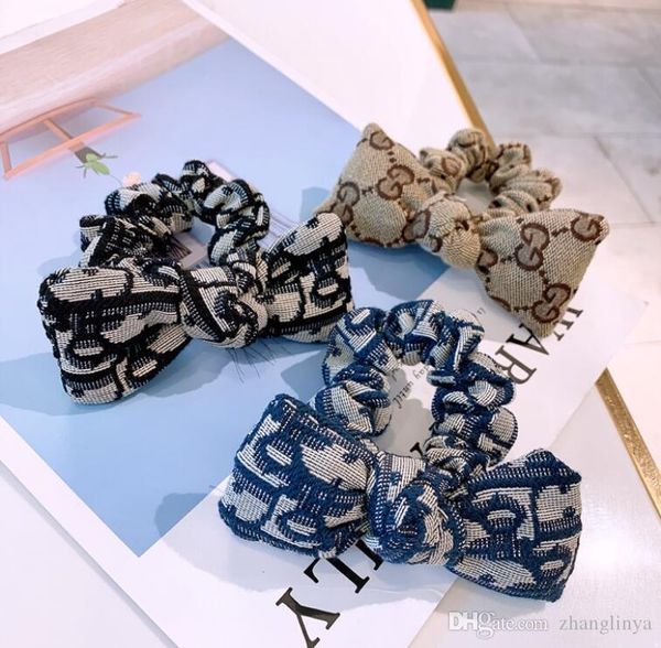 2019 autumn and winter new ball head bread bow letter ring head tie holster jewelry, Gray
2019 autumn and winter new ball head bread bow letter ring head tie holster jewelry, Gray