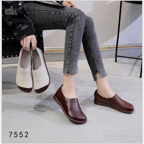 2020 autumn fashion women shoes genuine leather loafers women casual shoes soft bottom comfortable flats, Black
2020 autumn fashion women shoes genuine leather loafers women casual shoes soft bottom comfortable flats, Black