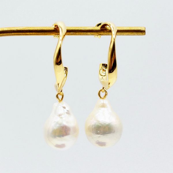 other large gold hook earrings, natural white baroque pearls, water drops, retro style. women's earrings, Golden;silver
other large gold hook earrings, natural white baroque pearls, water drops, retro style. women's earrings, Golden;silver
