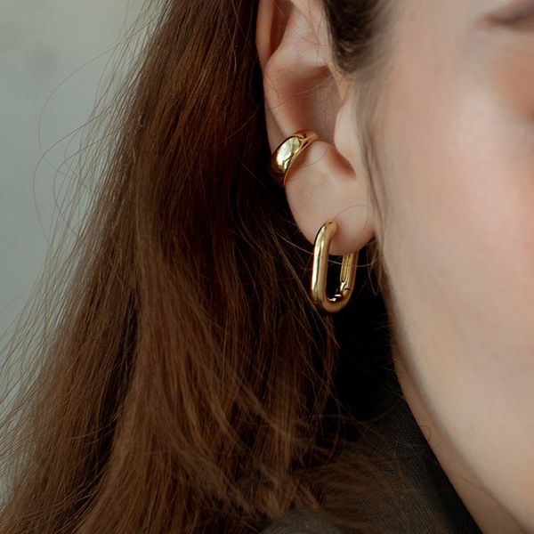 stud charms gold earrings for women fashion jewelry luxury design brand earings silver color piercing hoop shaped earring, Golden;silver
stud charms gold earrings for women fashion jewelry luxury design brand earings silver color piercing hoop shaped earring, Golden;silver