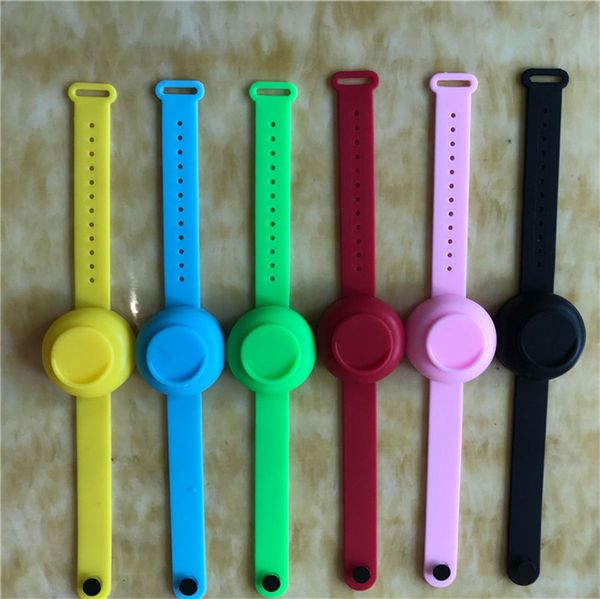 hand sanitizer bracelet silicone squeeze bottles kids wrist bands bangle 2020 wearable sanitizer holder for students f92101, Blue
hand sanitizer bracelet silicone squeeze bottles kids wrist bands bangle 2020 wearable sanitizer holder for students f92101, Blue