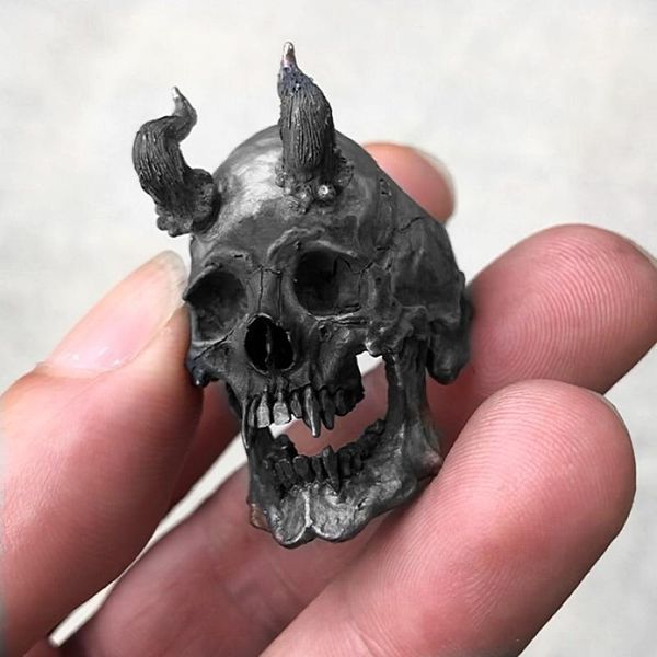 мужские punk goth detail черный нержавеющей стали 316l demon skull ring рогатый сатана дьявол байкер кольца ювелирные изделия, Silver
мужские punk goth detail черный нержавеющей стали 316l demon skull ring рогатый сатана дьявол байкер кольца ювелирные изделия, Silver