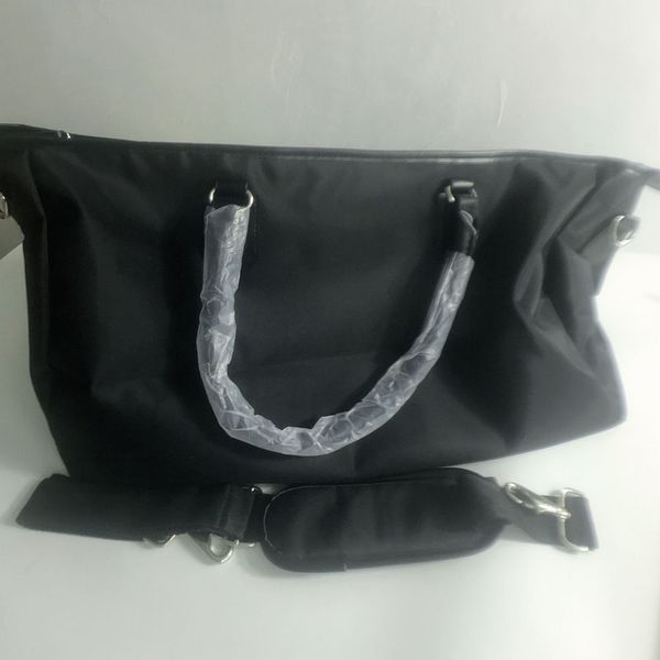 genuine leather new fashion men travel bag women duffle bag, brand designer luggage handbags large capacity sport bag c letter
genuine leather new fashion men travel bag women duffle bag, brand designer luggage handbags large capacity sport bag c letter