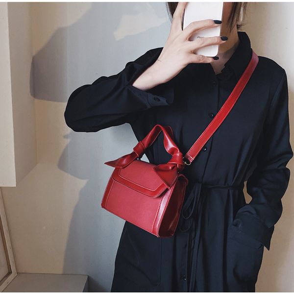 jiessieangela кожа pu crossbody сумка для женщин 2020 роскошных сумки малого мешка плеча повелительниц способа путешествия сумки посыльного
jiessieangela кожа pu crossbody сумка для женщин 2020 роскошных сумки малого мешка плеча повелительниц способа путешествия сумки посыльного