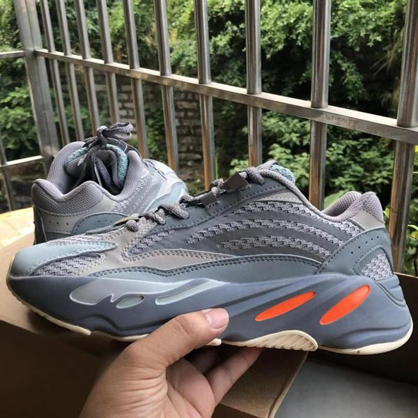 700 v2 utility black kanye west mens women running shoes geode static mauve og runner wave solid grey inertia vanta sports sneakers 36-46
700 v2 utility black kanye west mens women running shoes geode static mauve og runner wave solid grey inertia vanta sports sneakers 36-46