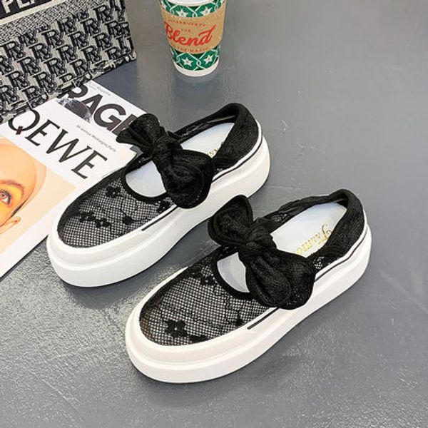 2020 spring, summer and autumn new lace bowknot mesh sponge cake breathable platform large size casual flat shoes, Black
2020 spring, summer and autumn new lace bowknot mesh sponge cake breathable platform large size casual flat shoes, Black