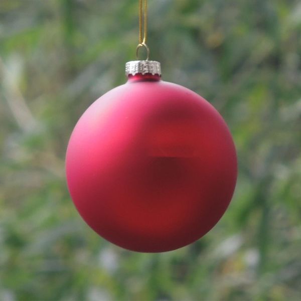 diameter=8cm matte red christmas glass ball inner silver painting christmas tree hanging decorative glass globe
diameter=8cm matte red christmas glass ball inner silver painting christmas tree hanging decorative glass globe