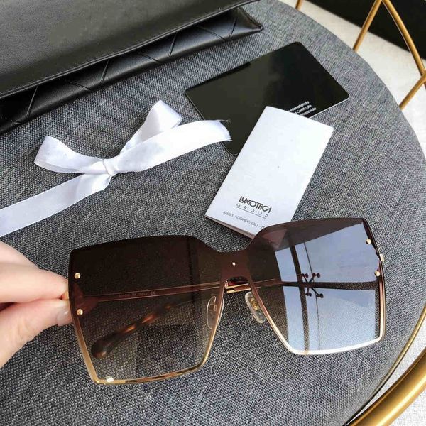 new ch5432 mens sunglasses men sun glasses women sunglasses fashion style protects eyes gafas de sol lunettes de soleil with box
new ch5432 mens sunglasses men sun glasses women sunglasses fashion style protects eyes gafas de sol lunettes de soleil with box