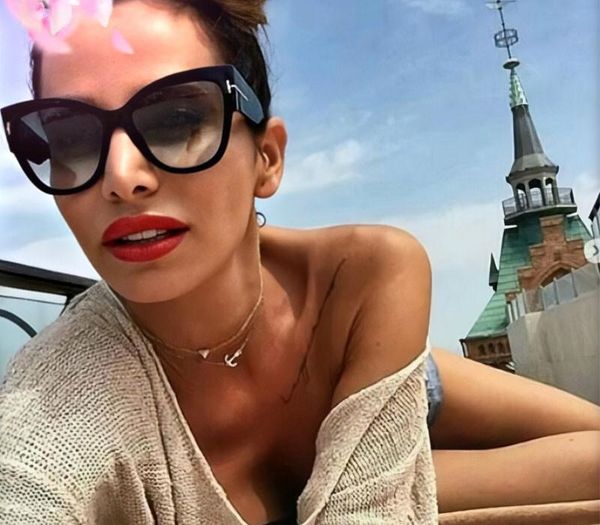 2020 new fashion sunglasses cat eye sunglasses for womens mens oversized frame vintage sun glasses oculos de sol uv400, White;black
2020 new fashion sunglasses cat eye sunglasses for womens mens oversized frame vintage sun glasses oculos de sol uv400, White;black