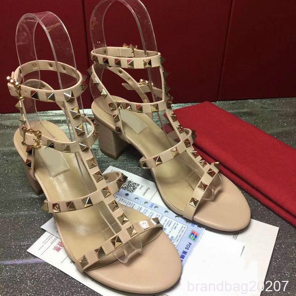 high-heeled shoes new european station high-quality brand shoes 35-41 thick heel shoes factory direct sales ing, Black
high-heeled shoes new european station high-quality brand shoes 35-41 thick heel shoes factory direct sales ing, Black