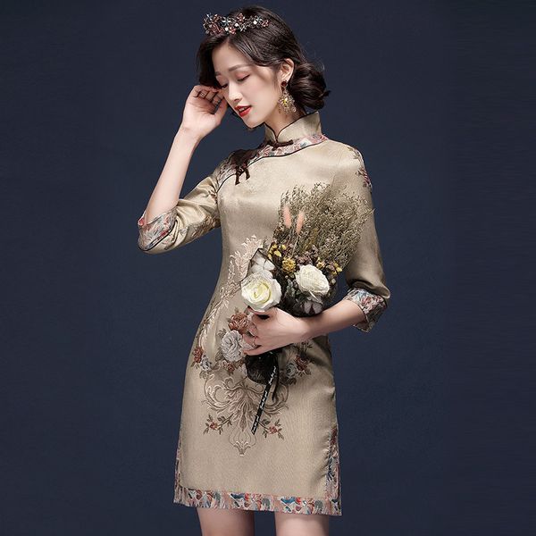 ethnic clothing chinese traditional modern qipao wedding dress red dresses cheongsam plus size with embroidery black silk short 2021 wo
ethnic clothing chinese traditional modern qipao wedding dress red dresses cheongsam plus size with embroidery black silk short 2021 wo
