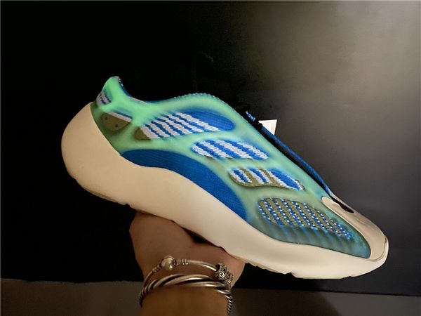 release kanye west 700 v3 azareth running shoes dark green grey azael 3m reflective wave runner eva foam men women sports sneakers with box
release kanye west 700 v3 azareth running shoes dark green grey azael 3m reflective wave runner eva foam men women sports sneakers with box