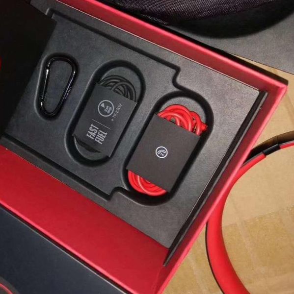 wholesale sport wireless headphones with chip noise reduction bluetooth headset earphones black hifi music headphones for iphone 12
wholesale sport wireless headphones with chip noise reduction bluetooth headset earphones black hifi music headphones for iphone 12