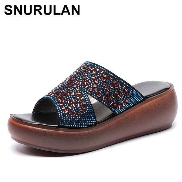 snurulangenuine leather women slippers wedge rhinestones mid heel peep non-slip toe retro casual 2020 ladies shoes zapatos de mu, Black
snurulangenuine leather women slippers wedge rhinestones mid heel peep non-slip toe retro casual 2020 ladies shoes zapatos de mu, Black