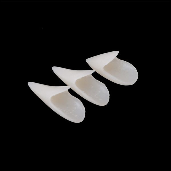 false teeth vampire zombie scary toys whimsy cosplay dentures props all saints' day both boy and girl
false teeth vampire zombie scary toys whimsy cosplay dentures props all saints' day both boy and girl