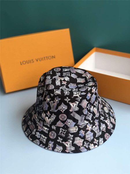 mixed color fisherman hat is very versatile for both men and women dear friends can see the details of the mechanic neat double006, Blue;gray
mixed color fisherman hat is very versatile for both men and women dear friends can see the details of the mechanic neat double006, Blue;gray