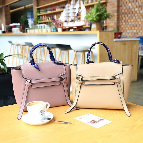 2020 new womens bag korean-style all-match handbag commuter silk scarf shoulder/crossbody bag fashion all-match 
2020 new womens bag korean-style all-match handbag commuter silk scarf shoulder/crossbody bag fashion all-match