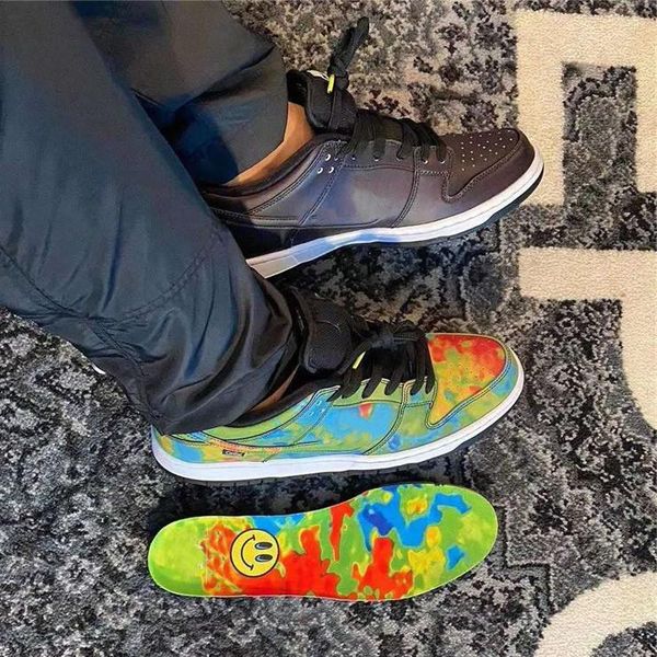 civilist x dunk sb low running shoes thermal imaging chameleon fashion skateboarding sneakers for men women sports shoes 36-45
civilist x dunk sb low running shoes thermal imaging chameleon fashion skateboarding sneakers for men women sports shoes 36-45