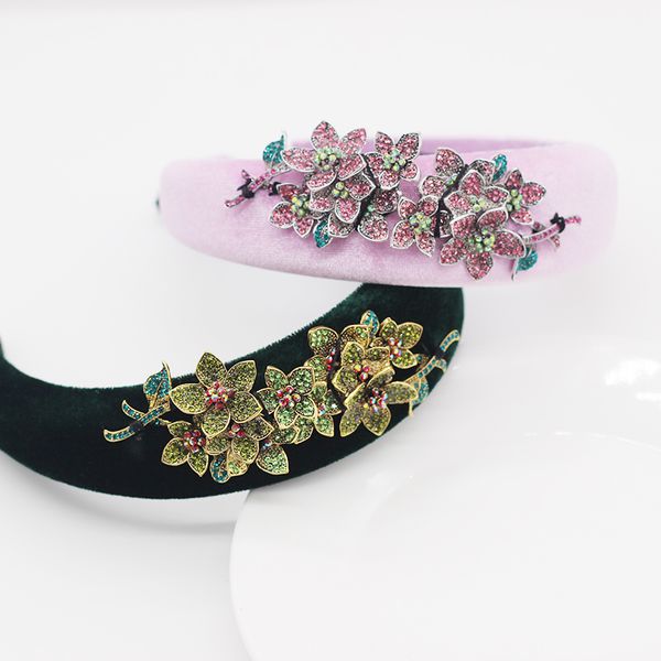 new fashion rose flower rhinestone headband ladies sponge exquisite personality european and american hair accessories 830, Golden;silver
new fashion rose flower rhinestone headband ladies sponge exquisite personality european and american hair accessories 830, Golden;silver