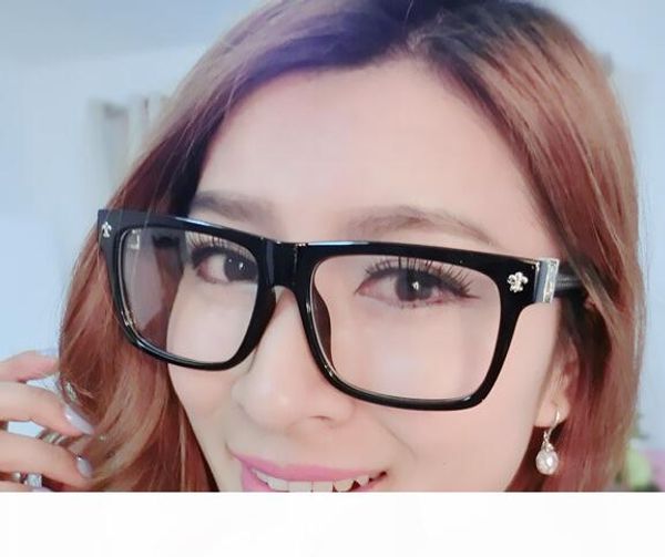 brand designer fashion chrome eyeglass female hey jackulate-a woman man models retro style silver vintage optical glasses with case, White;black
brand designer fashion chrome eyeglass female hey jackulate-a woman man models retro style silver vintage optical glasses with case, White;black