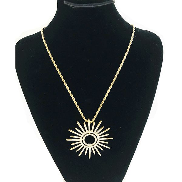 1 stock women necklaces simple golden sun flower crystal pendant necklace fashion party charm clavicle chain jewelry gift, Silver
1 stock women necklaces simple golden sun flower crystal pendant necklace fashion party charm clavicle chain jewelry gift, Silver
