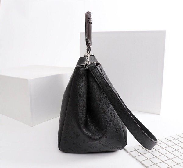 m50031 leather classic fashion handbag card bag zero wallet men's and women's backpacks single shoulder bag m50031
m50031 leather classic fashion handbag card bag zero wallet men's and women's backpacks single shoulder bag m50031
