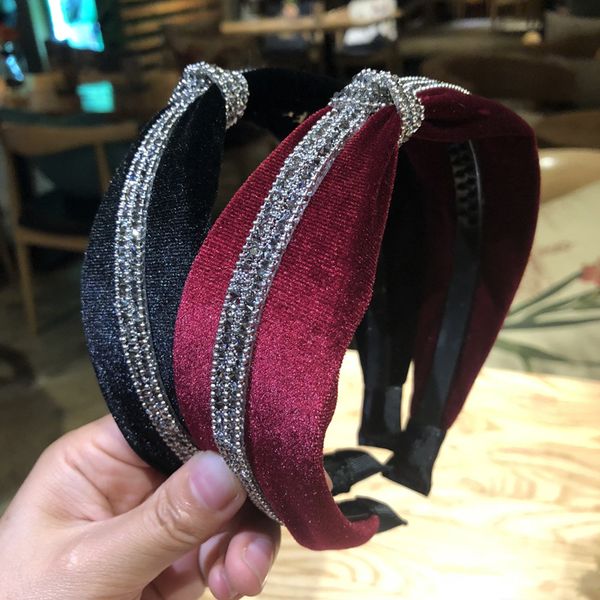 2020 new elegant velvet full rhinestone headband women knot hairbands for lady girls headdress fashion hair accessories
2020 new elegant velvet full rhinestone headband women knot hairbands for lady girls headdress fashion hair accessories