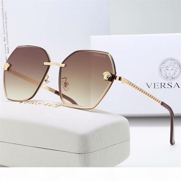 luxury oversized square frame fashion women sunglasses designer driving millionaire outdoorsun glasses adumbral glasses with box, White;black
luxury oversized square frame fashion women sunglasses designer driving millionaire outdoorsun glasses adumbral glasses with box, White;black