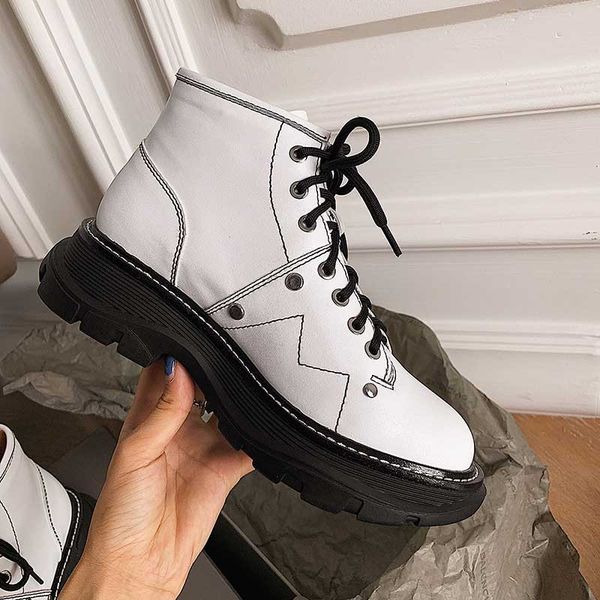 black white women shoes fashion platform boots height increasing ankle boots autumn wintre high heel zipper ladies 34-39
black white women shoes fashion platform boots height increasing ankle boots autumn wintre high heel zipper ladies 34-39