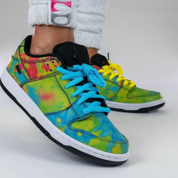 2020 dunk sb low civilist black white men women basketball shoes sports heat-activated skateboard sneaker cz5123-001 with box, White;red
2020 dunk sb low civilist black white men women basketball shoes sports heat-activated skateboard sneaker cz5123-001 with box, White;red