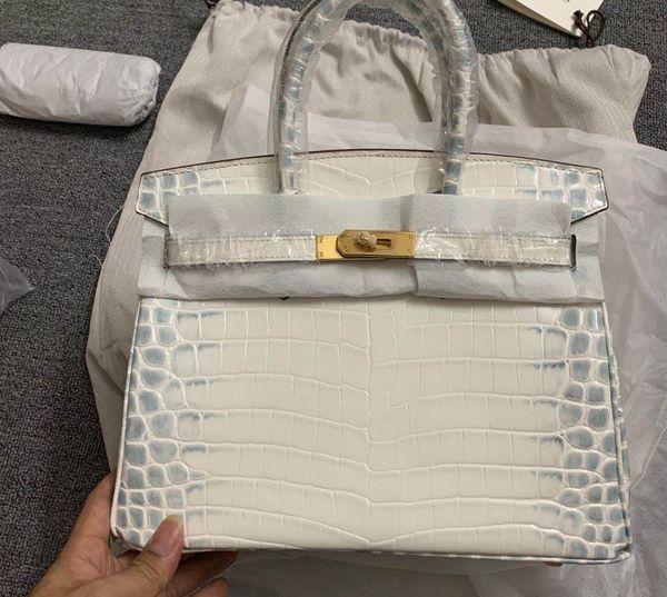 factory wholesale calf leather with crocodile grain design purse30cm,also have size 35,machine made,fast delivery
factory wholesale calf leather with crocodile grain design purse30cm,also have size 35,machine made,fast delivery