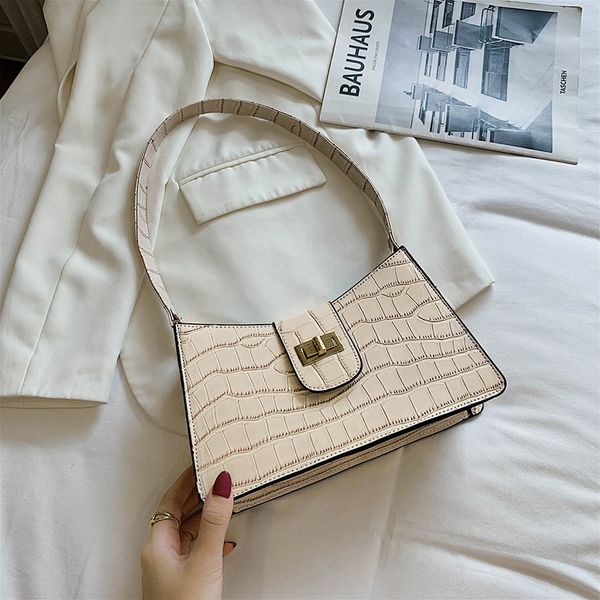 luxury design crocodile pattern small pu leather crossbody bags for women 2020 shoulder handbags female travel cross body bag
luxury design crocodile pattern small pu leather crossbody bags for women 2020 shoulder handbags female travel cross body bag