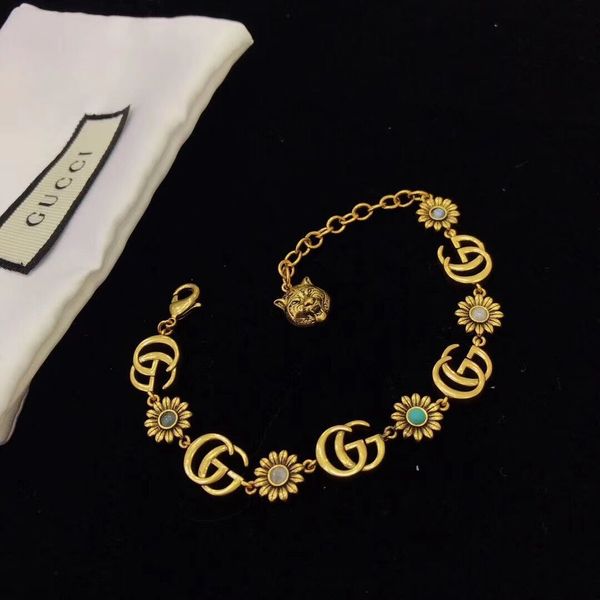 gold luxury designer jewelry women bracelets floral diamond designer bracelet for engagement fashion elegant bracelet with box, Black
gold luxury designer jewelry women bracelets floral diamond designer bracelet for engagement fashion elegant bracelet with box, Black