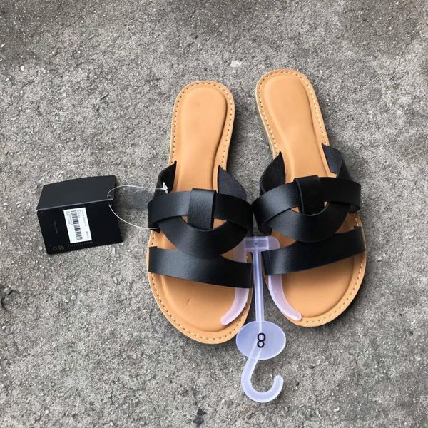 summer women flat surround soft leather flip flops with open toe, non-slip casual slippers, beach outdoor women slippers,sandals, Black
summer women flat surround soft leather flip flops with open toe, non-slip casual slippers, beach outdoor women slippers,sandals, Black