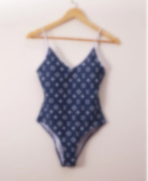 2020 printing swimwear designer women one piece swimsuit girls bathing suits letter beach tankini summer bikini y4588, Gray
2020 printing swimwear designer women one piece swimsuit girls bathing suits letter beach tankini summer bikini y4588, Gray