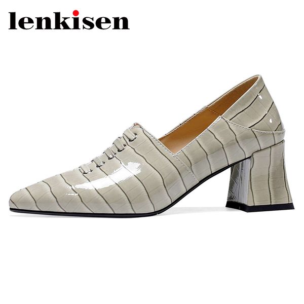 lenkisen 2020 autumn new arrival large size pointed toe high heels handmade shoes mature lady streetwear modern women pumps l1f3, Black
lenkisen 2020 autumn new arrival large size pointed toe high heels handmade shoes mature lady streetwear modern women pumps l1f3, Black