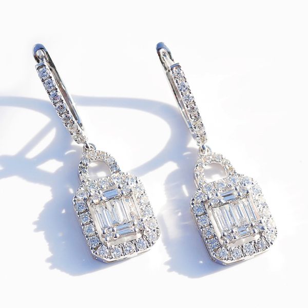 junerain brand delicate pendent drop earring female accessories silver color cubic zirconia dancing party engage women earring dropship
junerain brand delicate pendent drop earring female accessories silver color cubic zirconia dancing party engage women earring dropship
