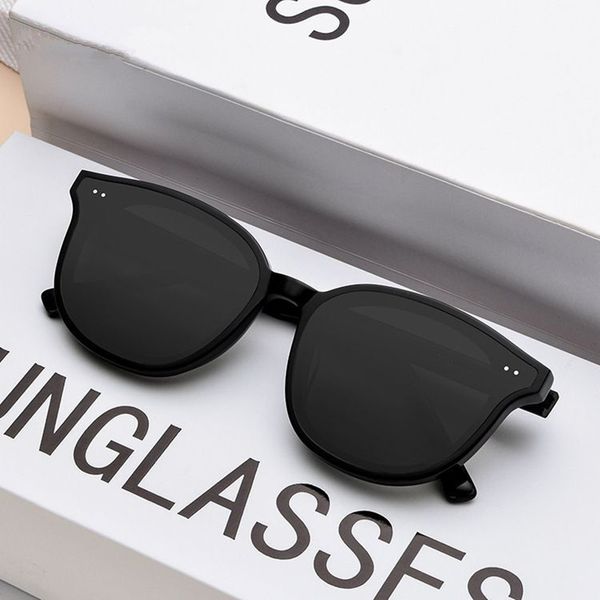 fashion men sunglasses women acetate retro round exquisite mens sun glasses vintage brand designer eyeglasses frames oculos, White;black
fashion men sunglasses women acetate retro round exquisite mens sun glasses vintage brand designer eyeglasses frames oculos, White;black