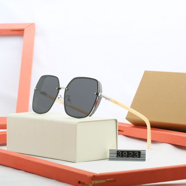 new arrival 2020 oversized square d sunglasses women brand metal frame gradient sun glasses shade for womanuv400, White;black
new arrival 2020 oversized square d sunglasses women brand metal frame gradient sun glasses shade for womanuv400, White;black