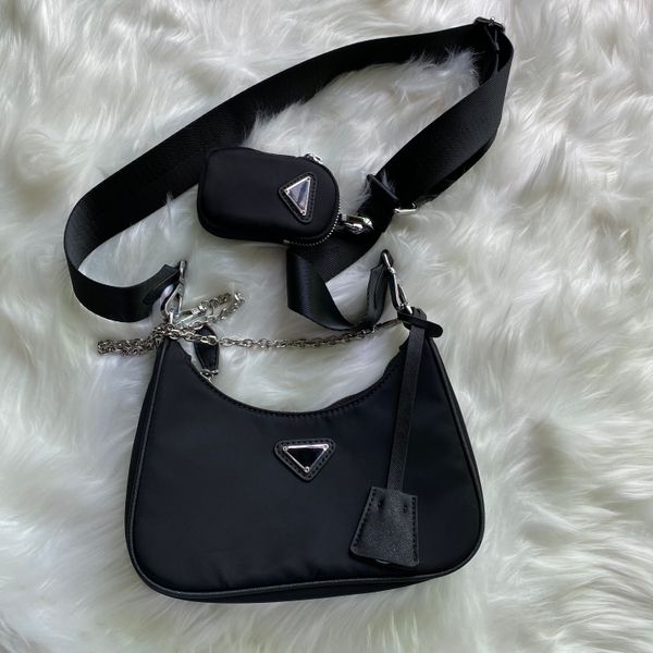 shoulder bag chest women backpack pack lady chains bag handbags presbyopic canvas messenger purse tote for djfkl, Red;black
shoulder bag chest women backpack pack lady chains bag handbags presbyopic canvas messenger purse tote for djfkl, Red;black