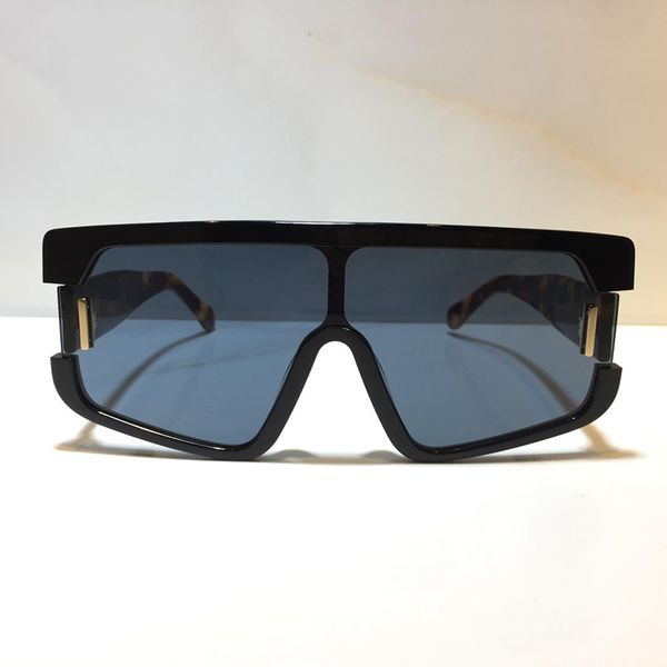 popular 0647s with style for women quality selling full work frame square case fashion sunglasses generous lady uv400 0647 plate gukrp, White;black
popular 0647s with style for women quality selling full work frame square case fashion sunglasses generous lady uv400 0647 plate gukrp, White;black