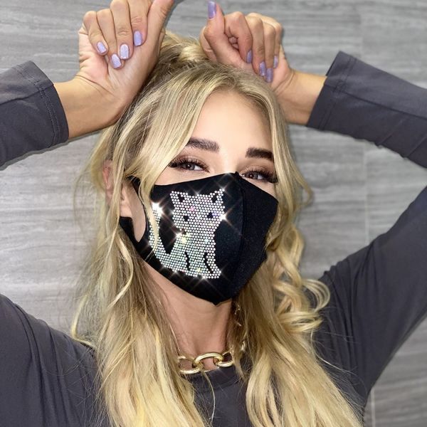 us stock dhl 2021 designer party masks bling rhinestone black face masks dustproof washable reuseable facemask elastic earloop mouth mask
us stock dhl 2021 designer party masks bling rhinestone black face masks dustproof washable reuseable facemask elastic earloop mouth mask