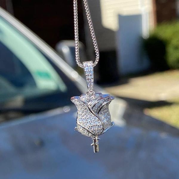 iced out bling 5a cz cubic zirconia rose flower pendant necklace with figaro chain for lover girls wedding jewelry, Golden;silver 
iced out bling 5a cz cubic zirconia rose flower pendant necklace with figaro chain for lover girls wedding jewelry, Golden;silver