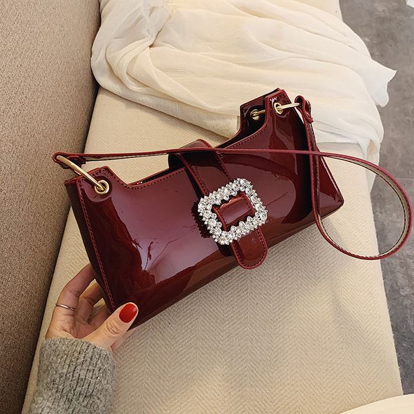 elegant female tote bag 2020 fashion new quality patent leather women's designer handbag diamond lock portable shoulder bags
elegant female tote bag 2020 fashion new quality patent leather women's designer handbag diamond lock portable shoulder bags
