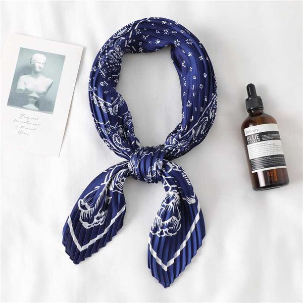 2020 silk crinkle scarf for ladies print square neck hair scarves foulard female summer neckerchief headband women bandana wraps, Blue;gray
2020 silk crinkle scarf for ladies print square neck hair scarves foulard female summer neckerchief headband women bandana wraps, Blue;gray