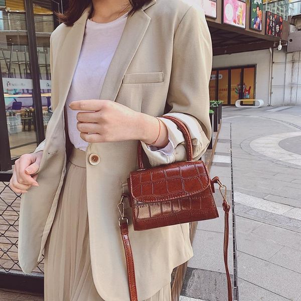 solid flip ladies shoulder travel handbags small crossbody purse retro women messenger purse pu stone pattern tote
solid flip ladies shoulder travel handbags small crossbody purse retro women messenger purse pu stone pattern tote