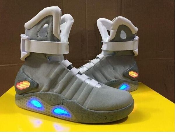 2020 mag marty mcfly's led shoes back to the future glow in the dark gray shoes with box quality
2020 mag marty mcfly's led shoes back to the future glow in the dark gray shoes with box quality